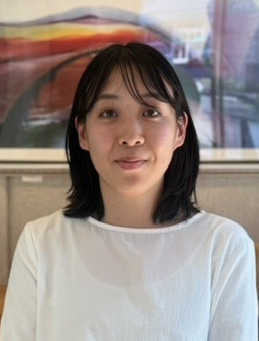 小長谷 瑠衣 講師